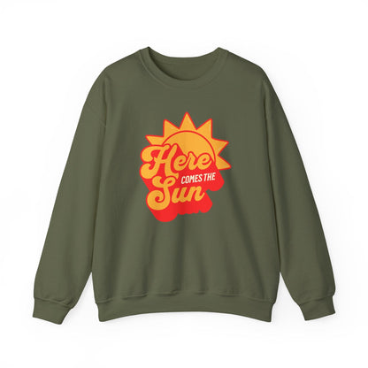 Here Comes the Sun – Retro Sunshine Sweatshirt